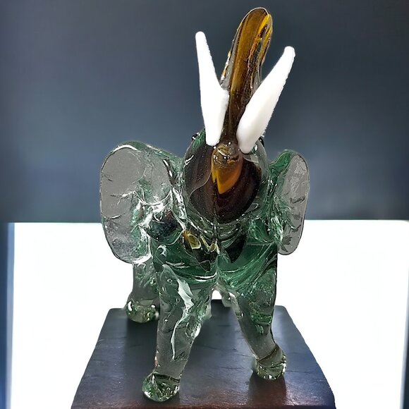 Murano Handblown Green Glass Elephant Figure W/Good Luck White Upward Tusk - Picture 14 of 16